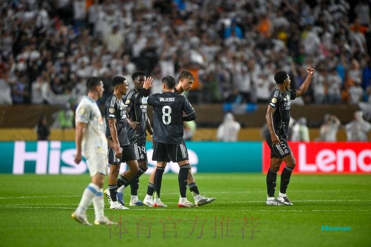 尤文和巴黎考虑签拉莫斯 他和皇马合同明年到期